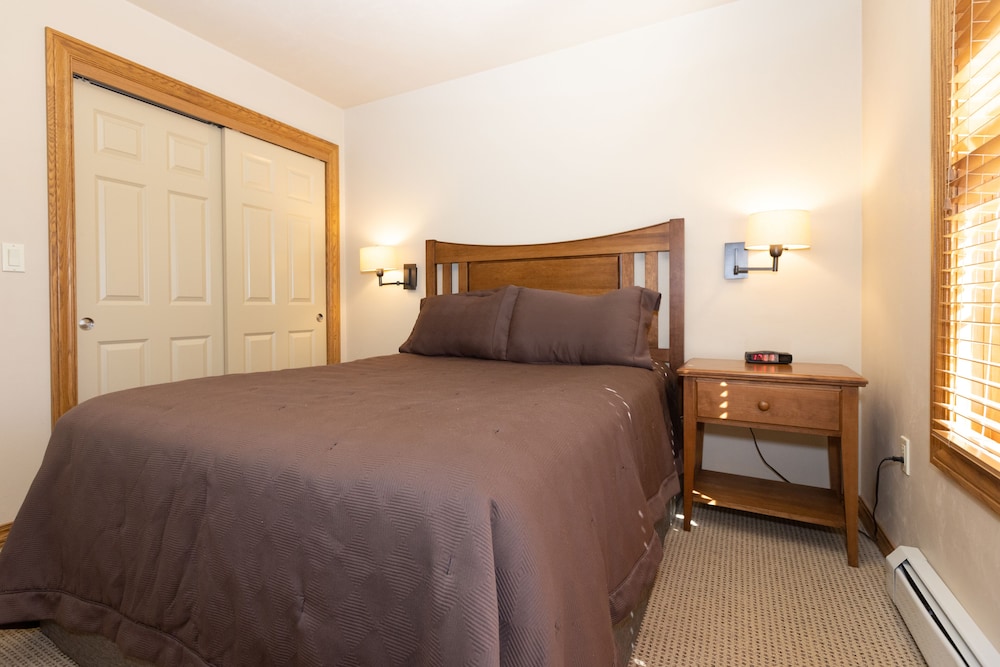 Trailside One Bedroom Suite photo 3