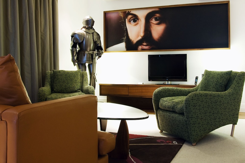 Classic Room (Accessible)