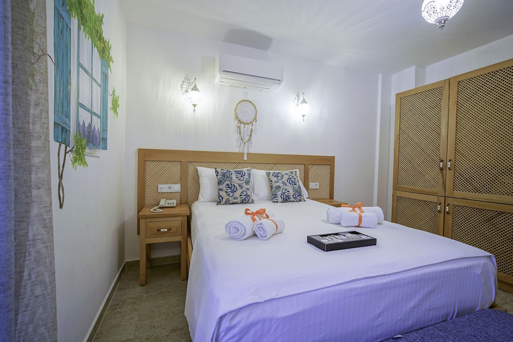 Standard Room photo 2