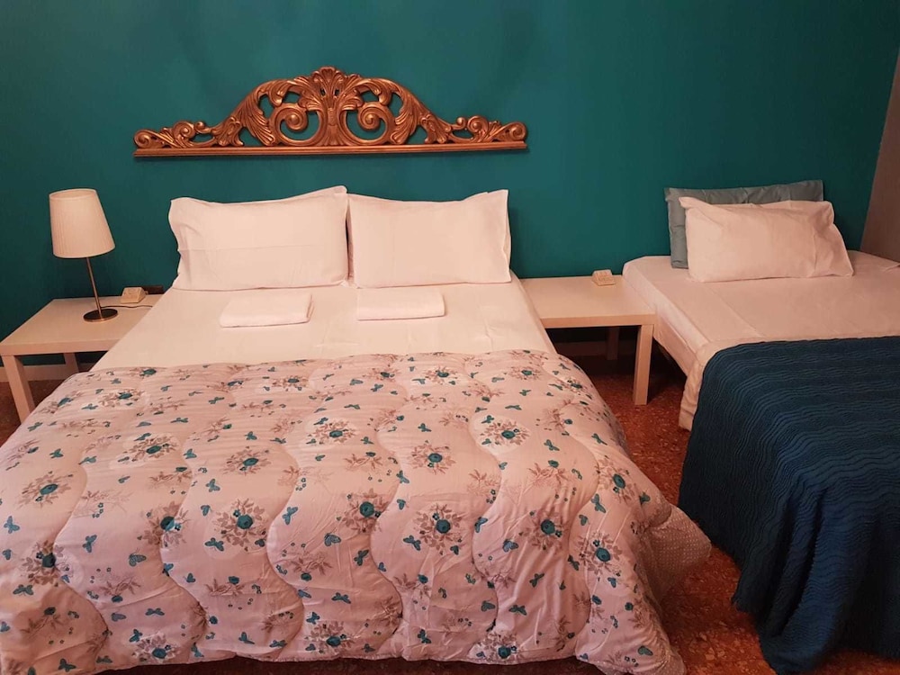 Triple Room, Shared Bathroom, Hill View