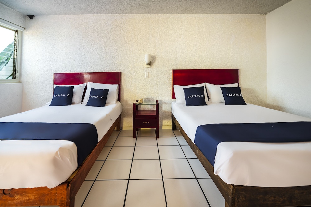 Standard Room, 2 Double Beds photo 2
