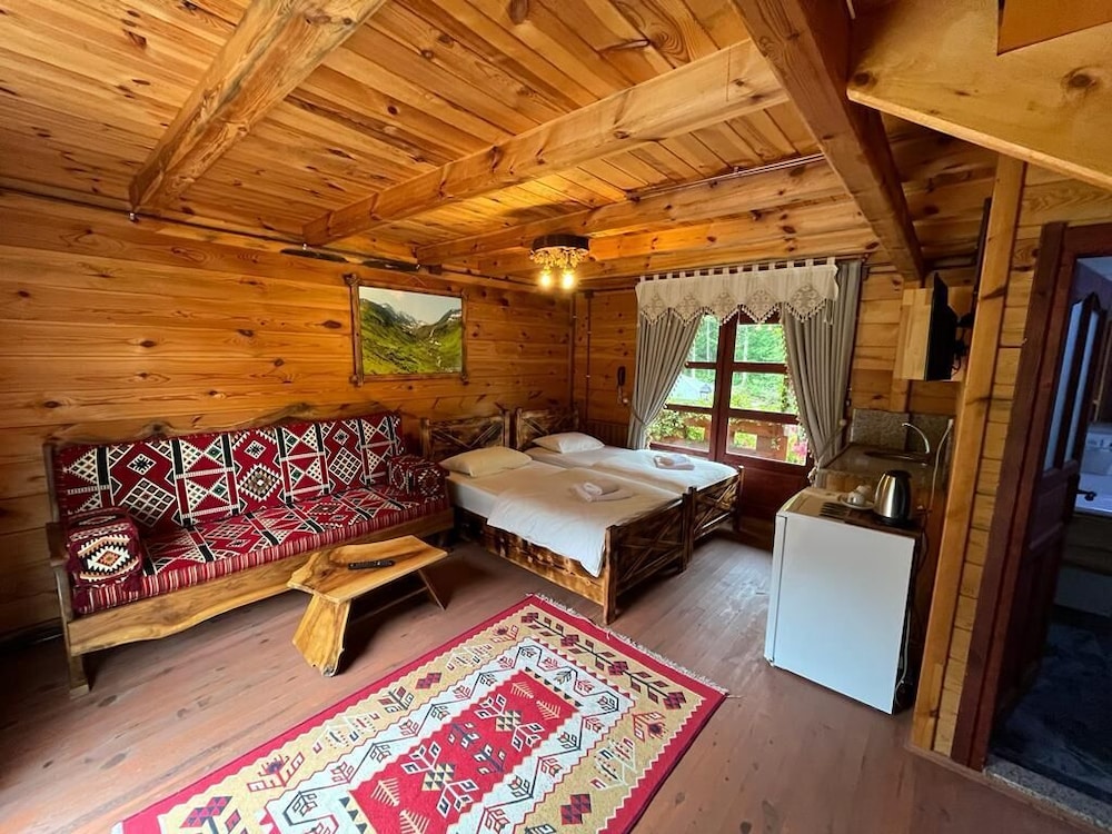 Family Bungalow, 2 Bedrooms, Smoking, River View