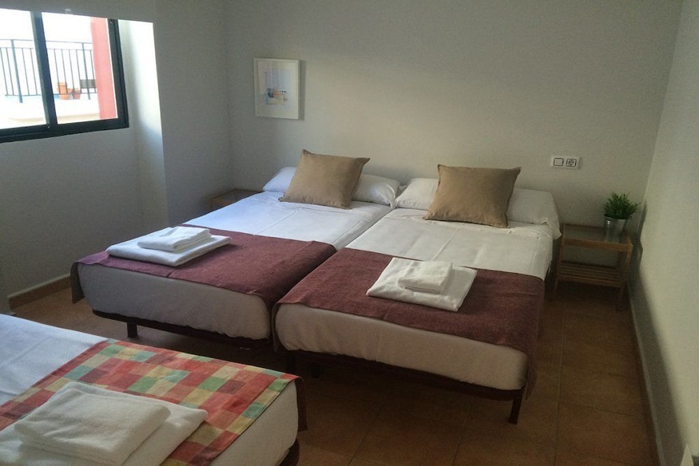 Habitación Triple Básica, 3 Camas Individuales