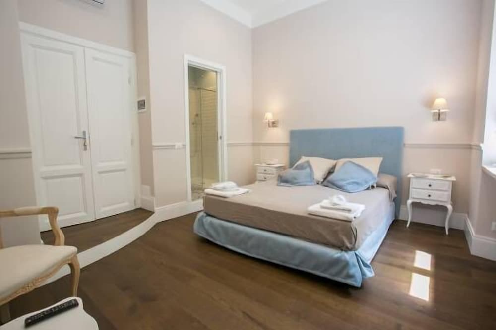 Premium Double Room photo 3