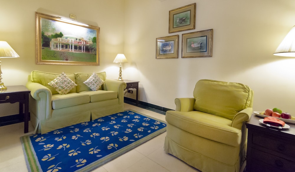Premium Suite, 1 Double Bed, Garden View Premium Suite, 1 Double Bed, Garden View