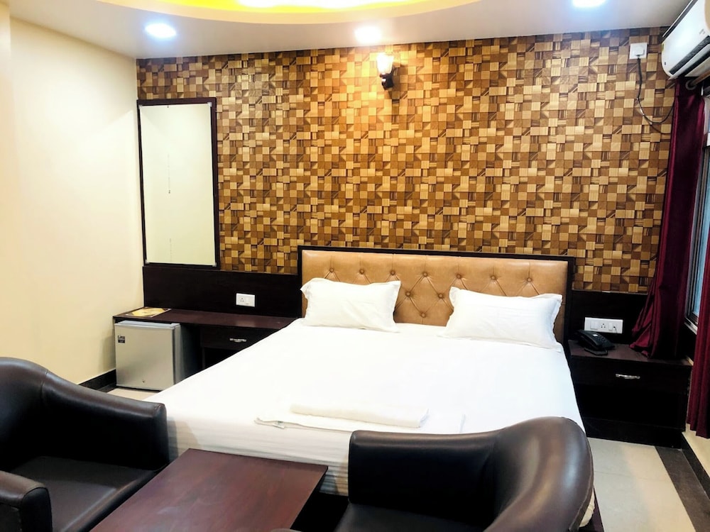Royal Room