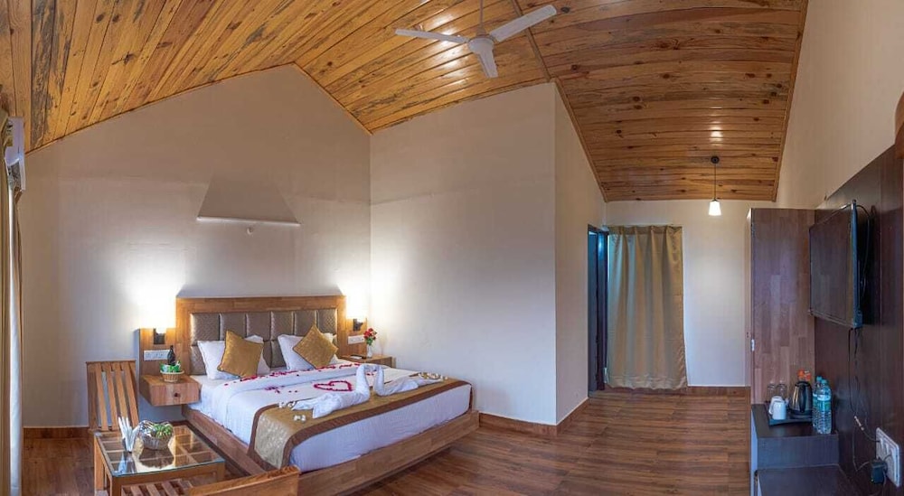 Premium Double Room photo 3