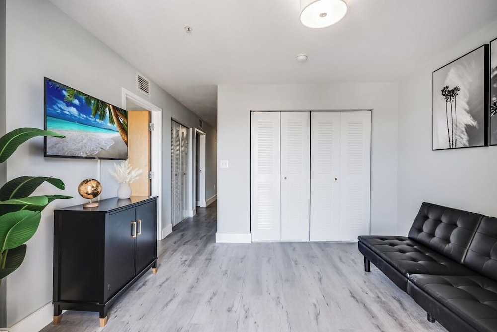 South River Suites — photo 20