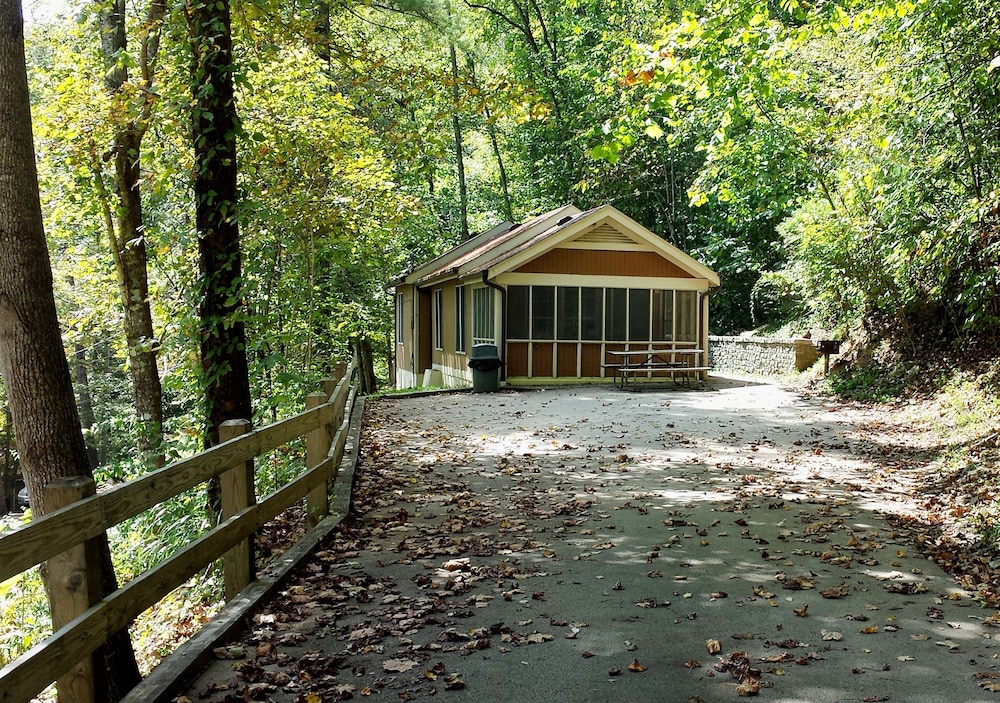 Cottage, 1 Bedroom, Accessible, Kitchen photo 2