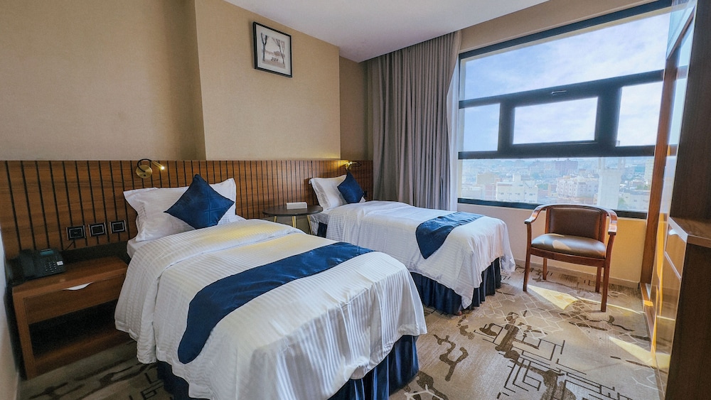 Basic Room, City View