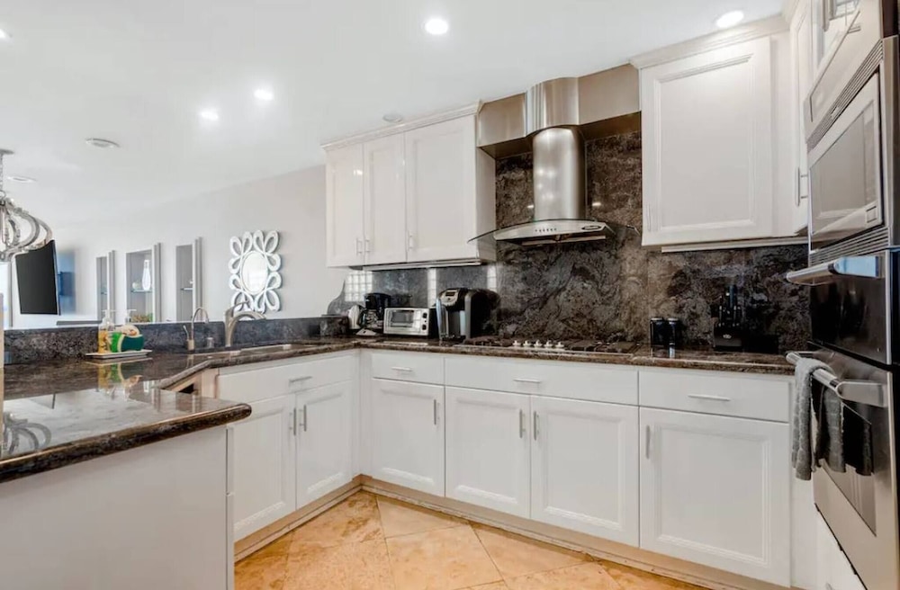 Beachfront Malibu Home With Private Beach Access, Foto 16