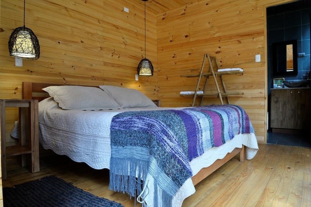Bungalow, 1 Queen Bed with Sofa bed, Hot Tub photo 3