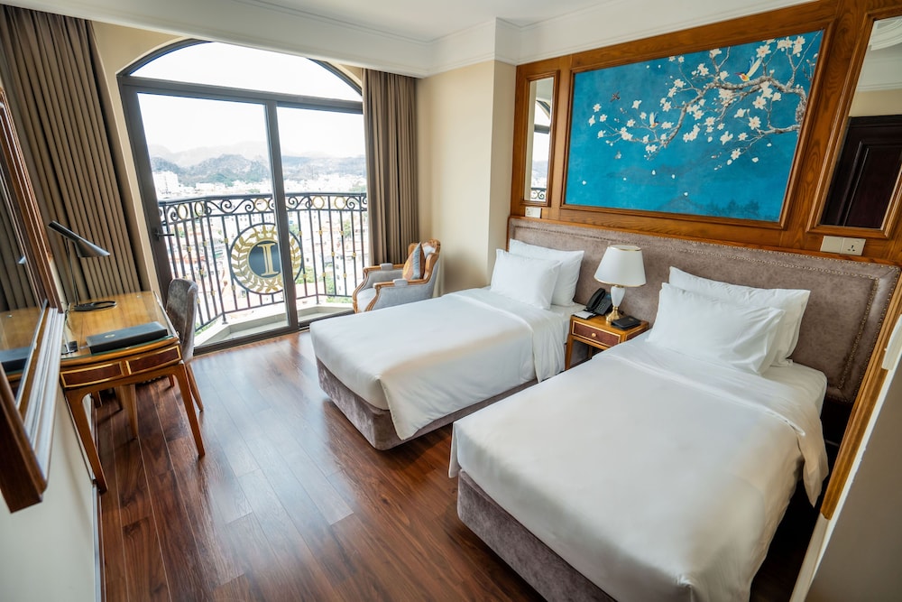 Deluxe Double or Twin Room, 1 Bedroom, Balcony, City View