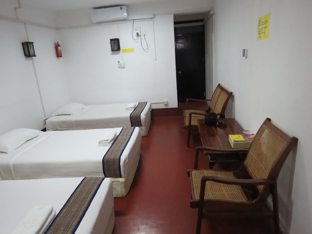 Economy Triple Room (With Private Bathroom)