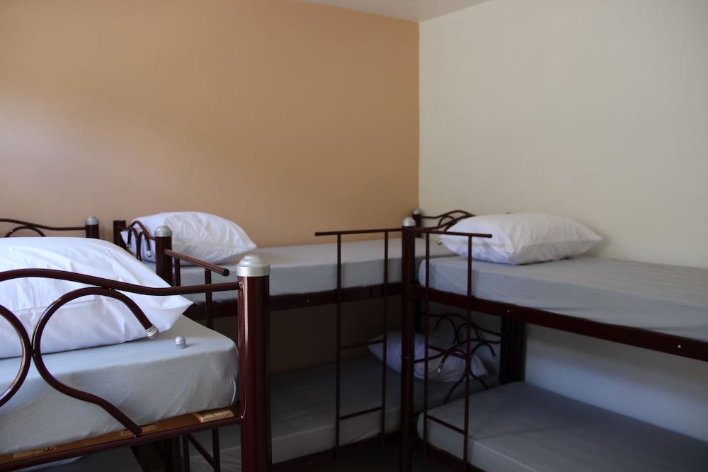 Shared Dormitory, Mixed Dorm, Shared Bathroom (6 beds) photo 2