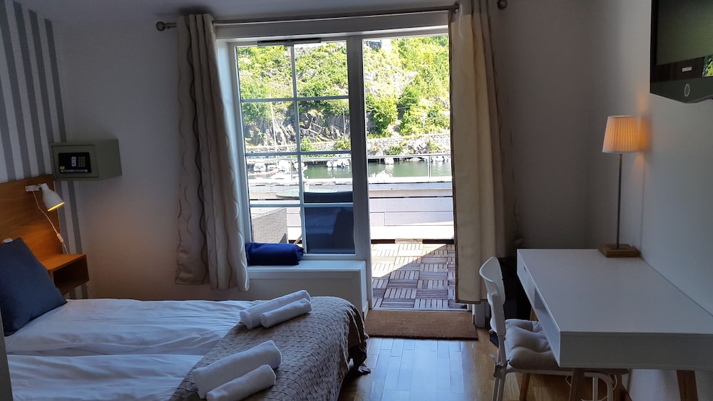 Superior Double Room, Balcony, Ocean View - Photo 2
