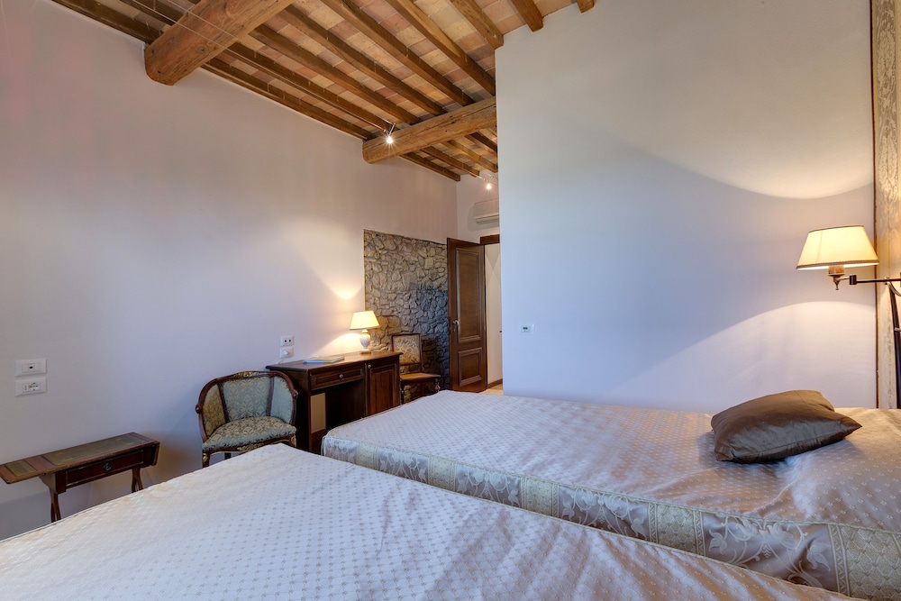Comfort Twin Room, Accessible, Ground Floor photo 2