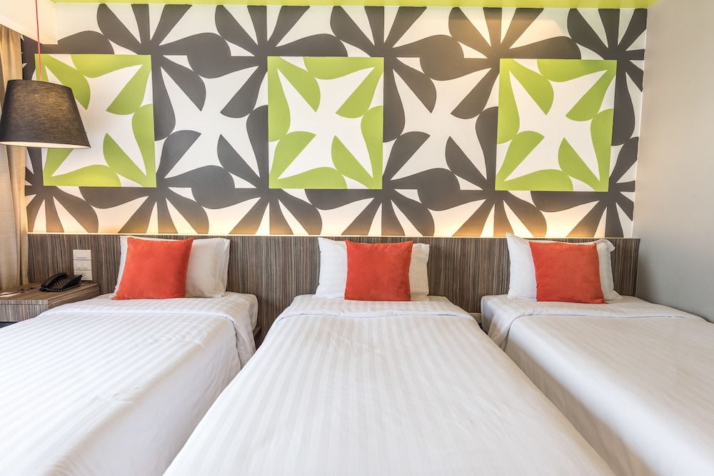 Deluxe Triple Room (3 Single bed) photo 3