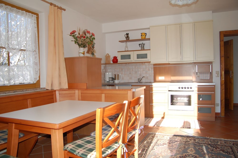 Family Apartment photo 3