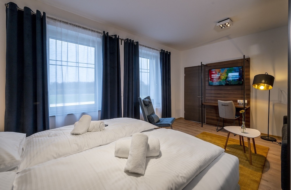 Deluxe Triple Room photo 3