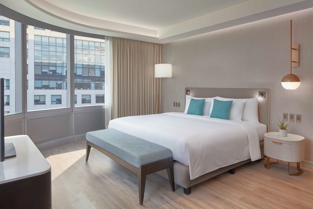 Luxury Suite photo 2
