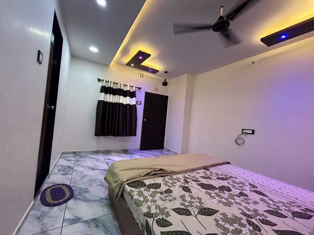 Deluxe Room - Photo 3