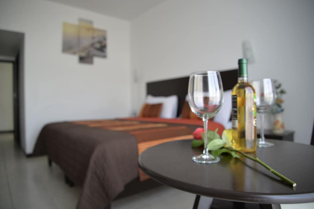Standard Room, 2 Double Beds