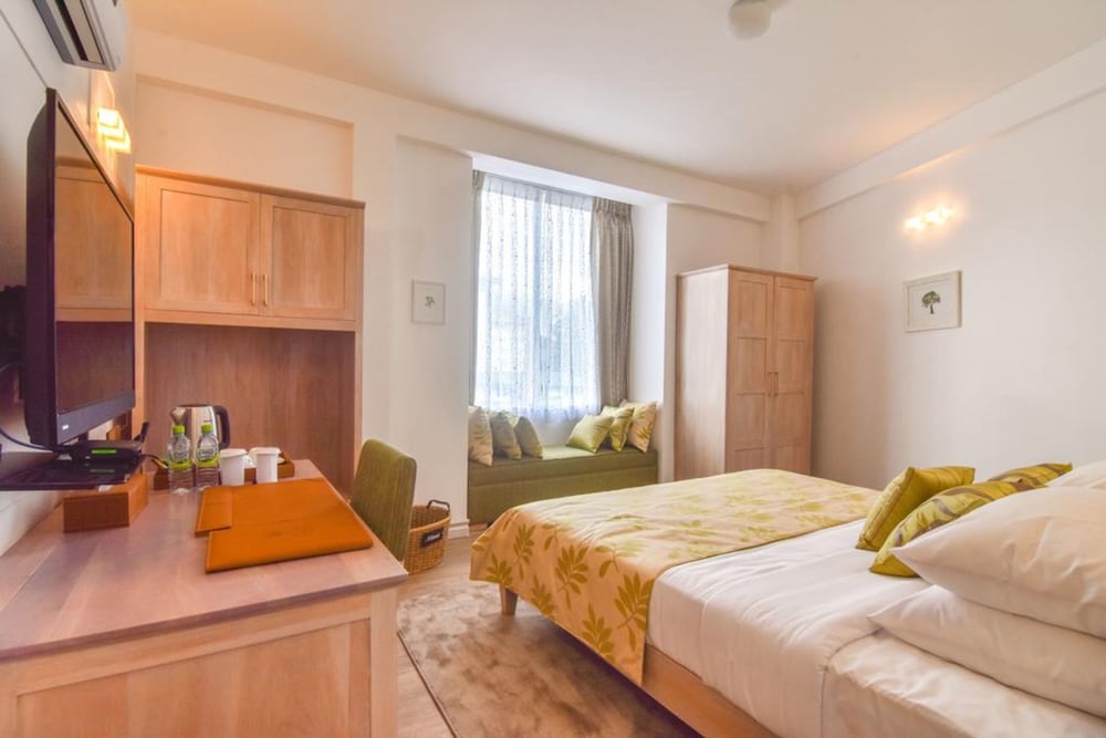 Deluxe Room, Garden View