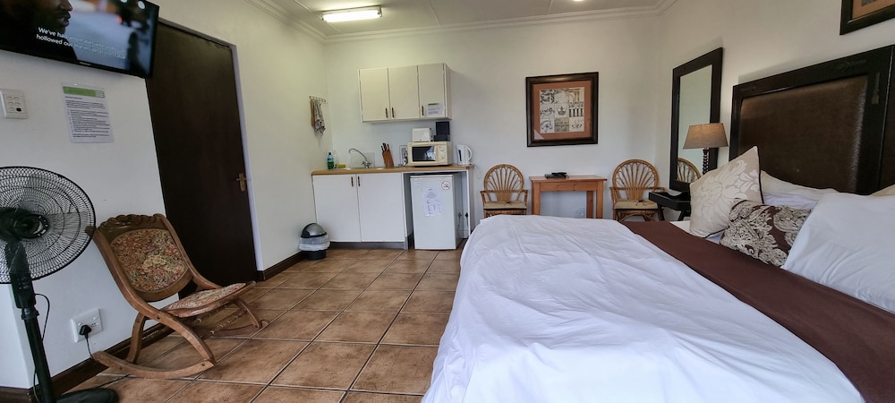 Room, Lagoon View (Self-catering) photo 3