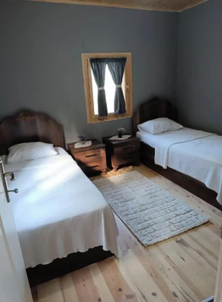 Romantic Villa photo 1