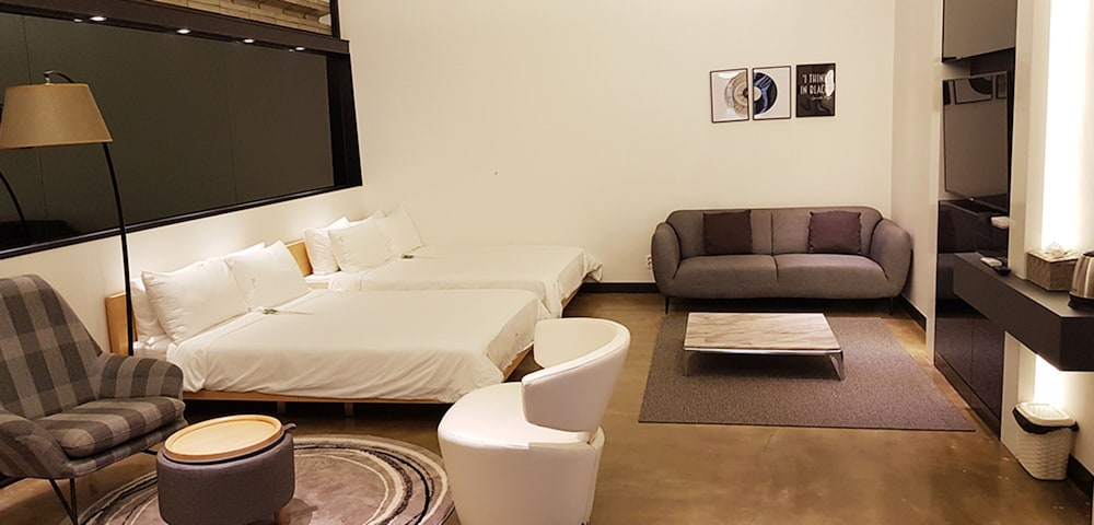 Room, 1 Bedroom (Innocent) - Photo 1