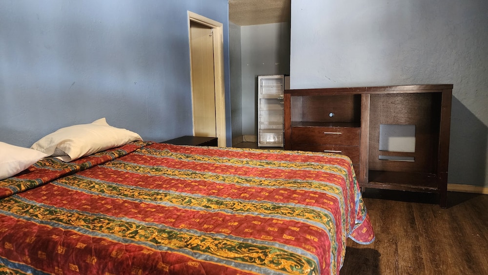 2 Full Beds Non-Smoking photo 1