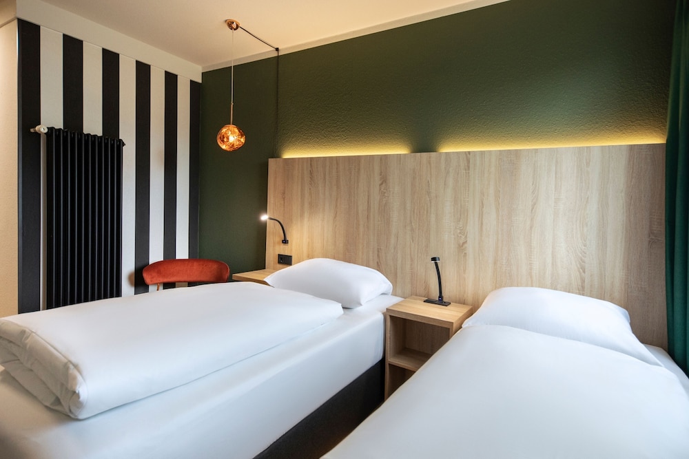 Studio, 2 Twin Beds - Photo 4