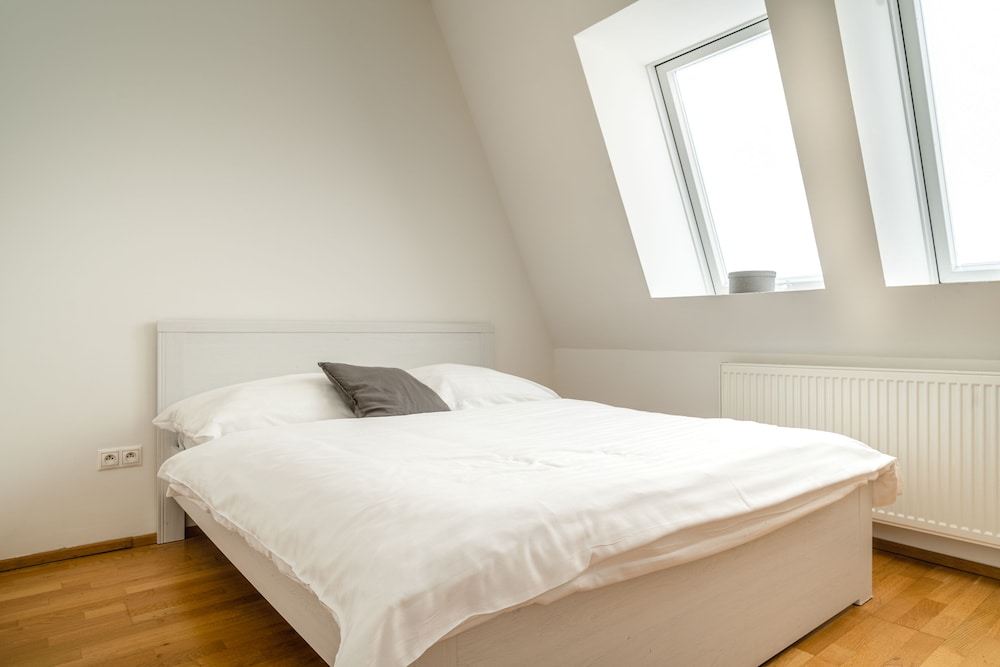 Deluxe Duplex, 3 Bedrooms, Balcony photo 3