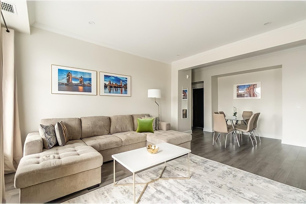 Apartment photo 1