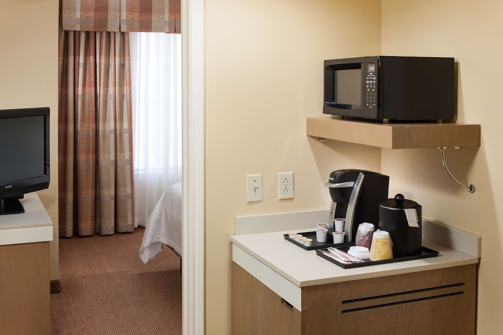 Suite, 1 King Bed - Photo 3