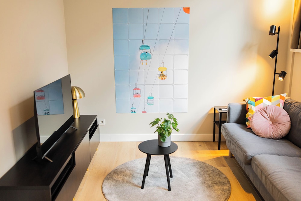 Basic Apartment photo 3
