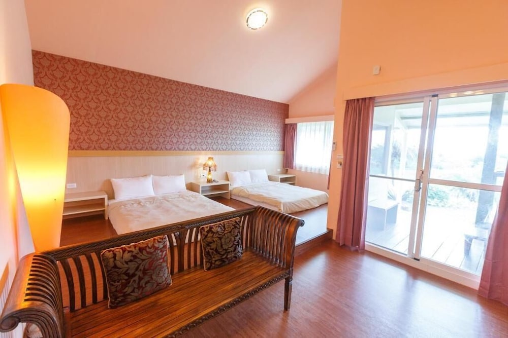 Elite Quadruple Room