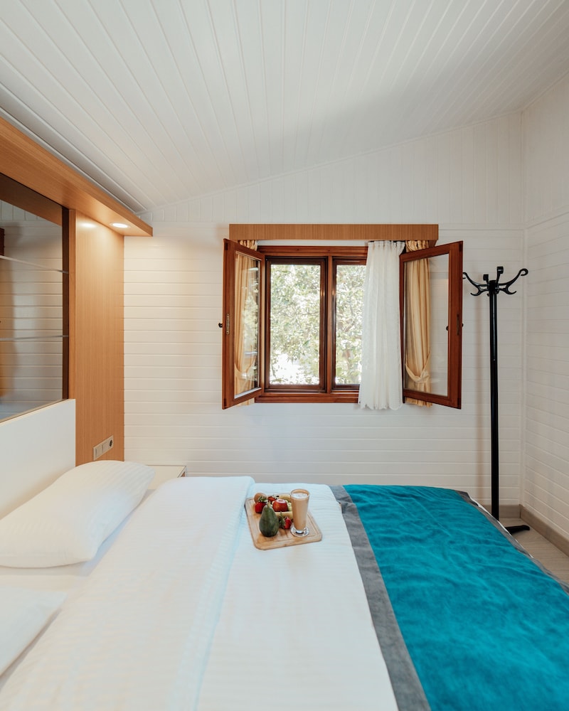 Wood House (Single Use) photo 1