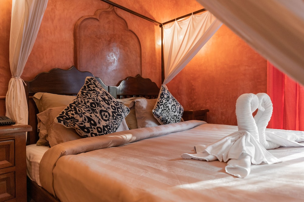 Premium Room with Private Balcony - Photo 9
