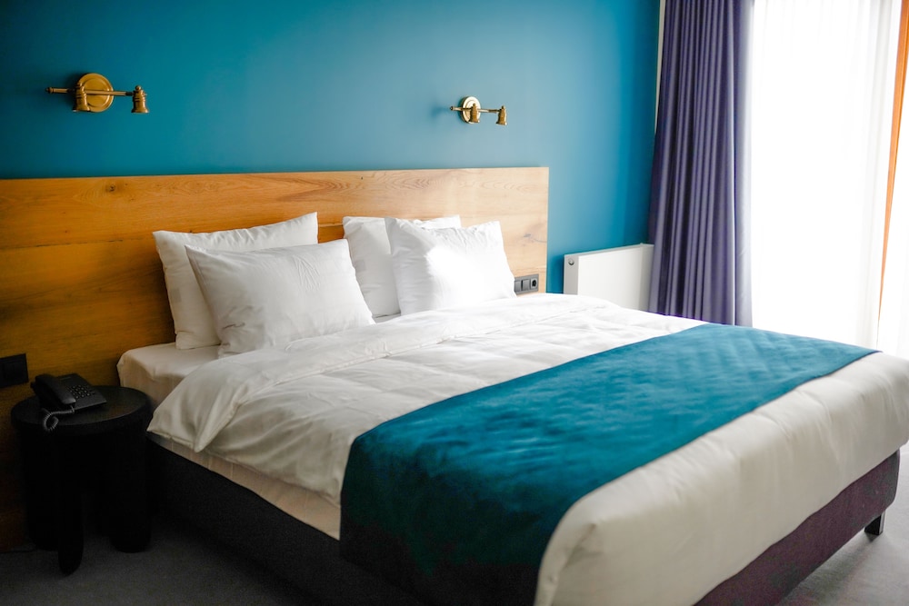 Deluxe Double or Twin Room, Balcony