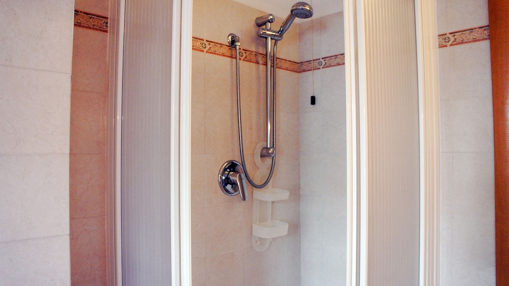 Classic Apartment, 2 Bedrooms photo 3