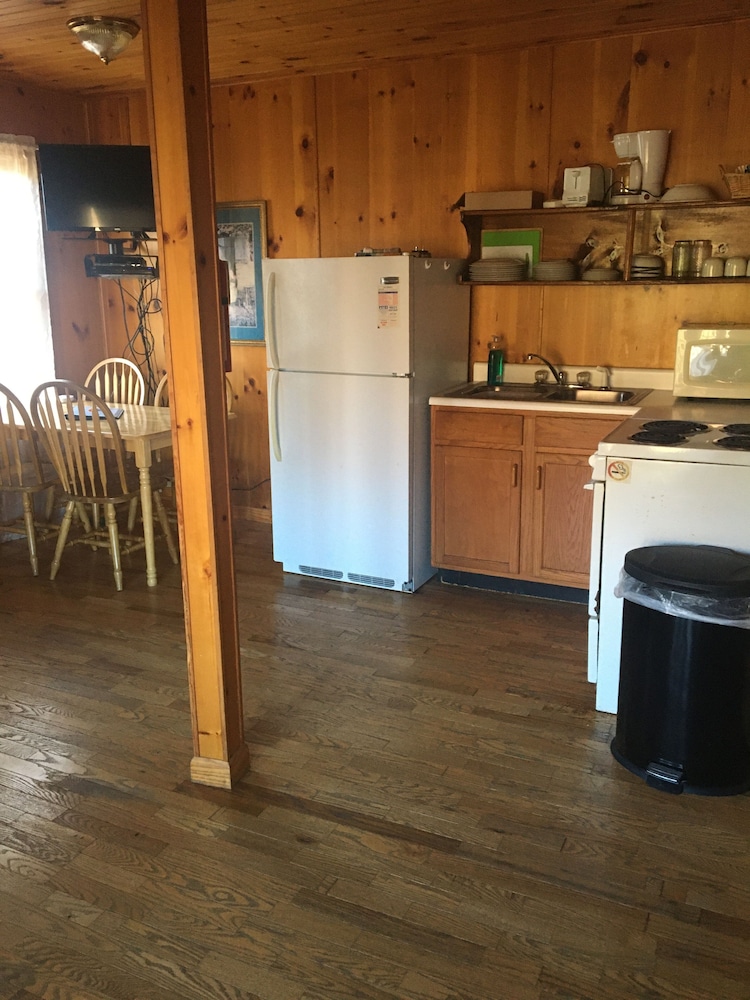 Standard Cabin, Multiple Beds, Non Smoking, Fireplace (The Writer's Cabin) photo 2