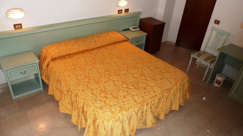 Double or Twin Room, Balcony photo 2