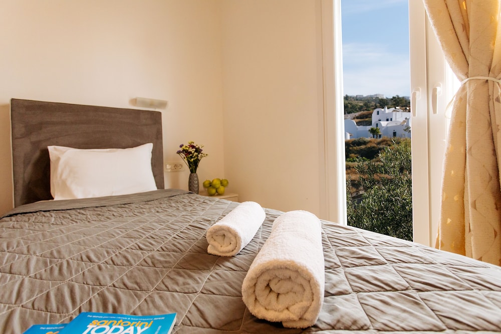 Double or Twin Room - Photo 15