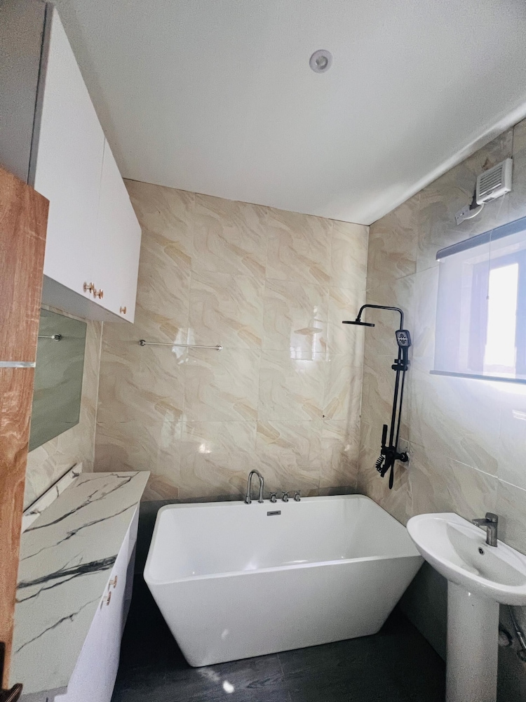 Luxury Apartment photo 3