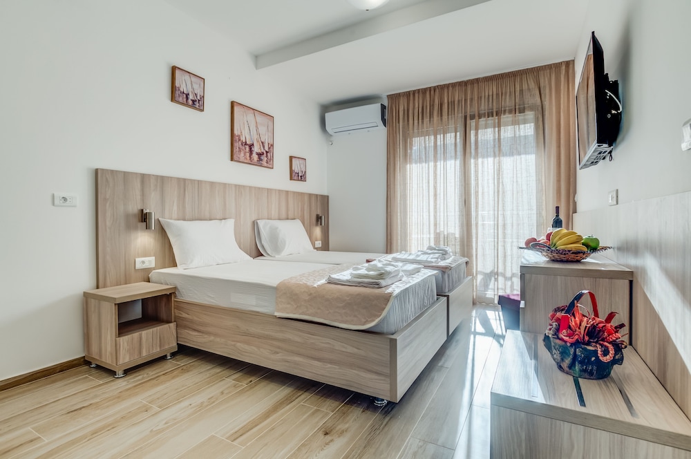 Apartment, 1 Bedroom, Terrace, City View photo 1