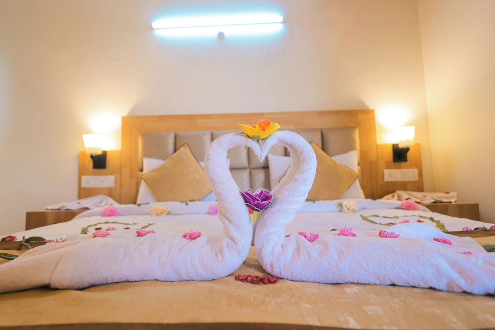Deluxe Double Room, Patio, Garden View