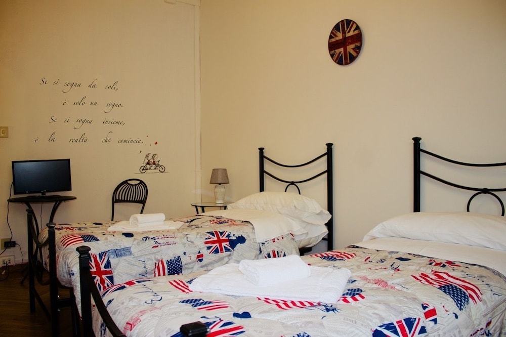 Single Room, Shared Bathroom