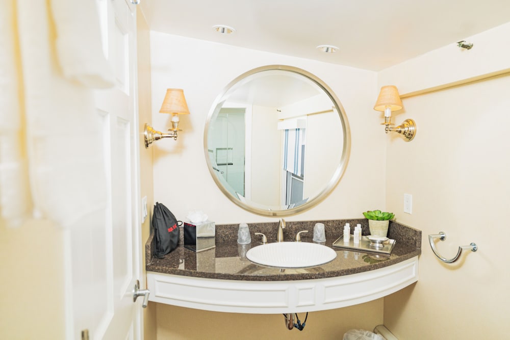 Deluxe Single Room, 1 Queen Bed, Harbor View, Tower - Photo 4